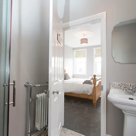 Fernleigh Bed & Breakfast